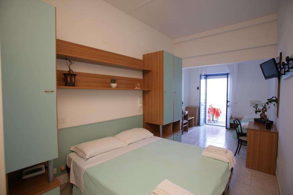 Hotel Atlantic Senigallia Exteriör bild