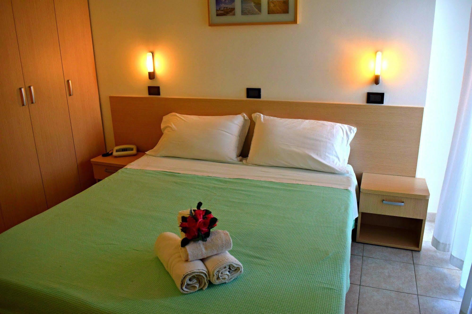 Hotel Atlantic Senigallia Exteriör bild